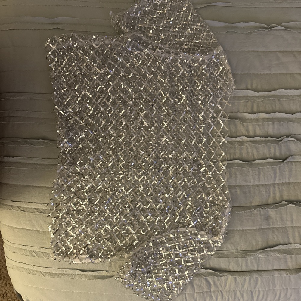 Silver sequins crop top with silver beads size L